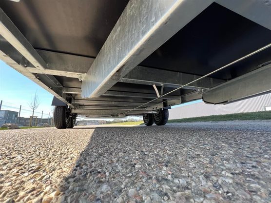 TP 550-3500 cargotrailer med fuldsvejset chassis